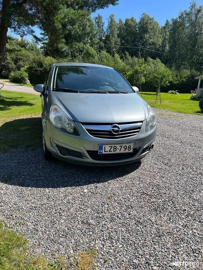 Opel Corsa 2011, photo 1/8