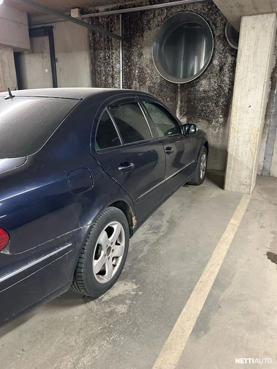 Mercedes-Benz E 220 2002, kuva 7/9
