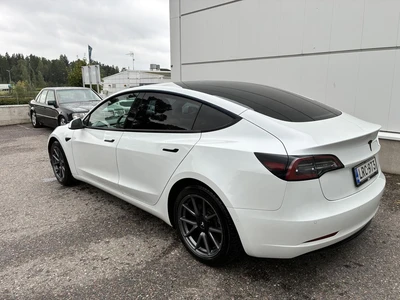 Tesla Model 3 Standard Range Plus 2021, kuva 4/16