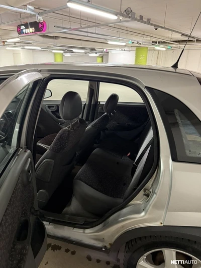 Opel Corsa 2001, photo 6/9