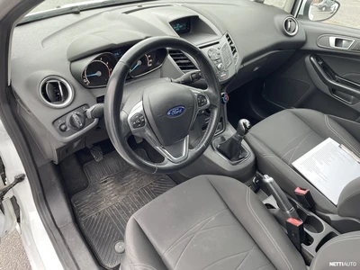 Ford Fiesta 2016, photo 7/17