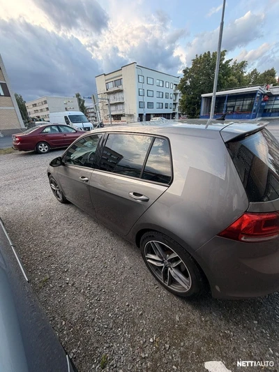 Volkswagen Golf 2013, kuva 2/10