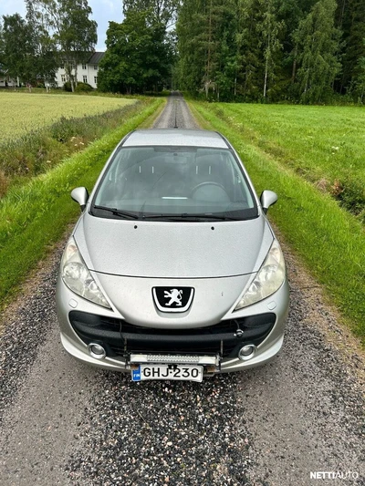 Peugeot 207 2007, photo 2/9