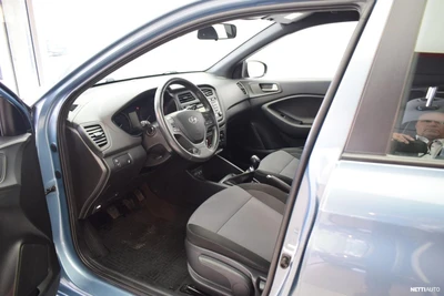 Hyundai i20 1,2 5MT ISG fresh 2017, kuva 6/10