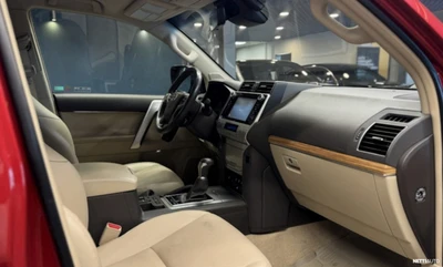 Toyota Land Cruiser 2019, kuva 4/7