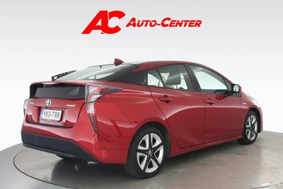 Toyota Prius Active 2019, photo 4/24