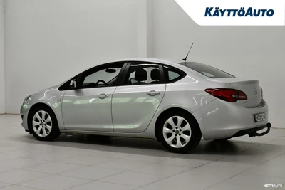 Opel Astra 2013, kuva 4/10