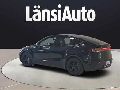 Tesla Model Y 2026, photo 5/7
