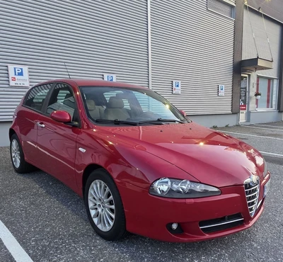 Alfa Romeo 147 1,9 JTD M-jet 5D 2007, kuva 3/33