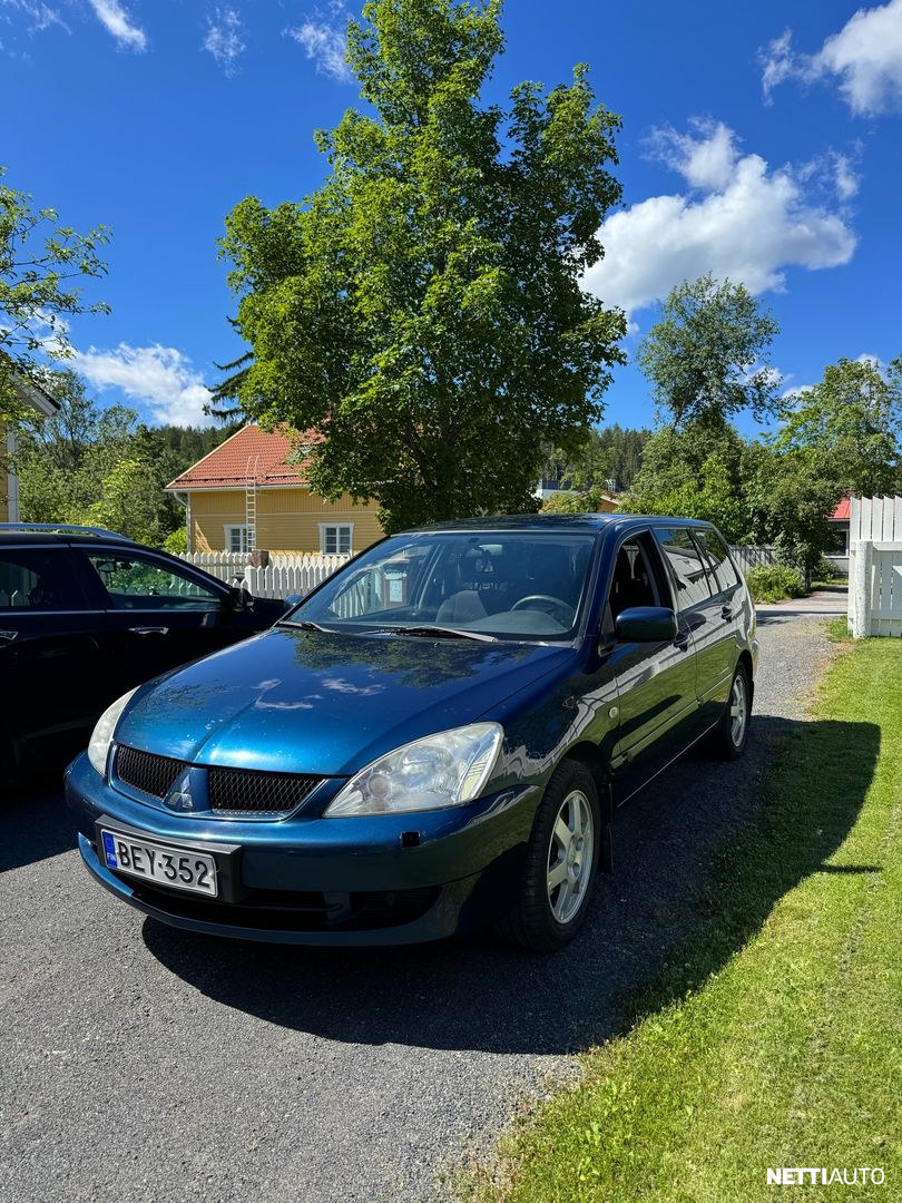 Mitsubishi Lancer