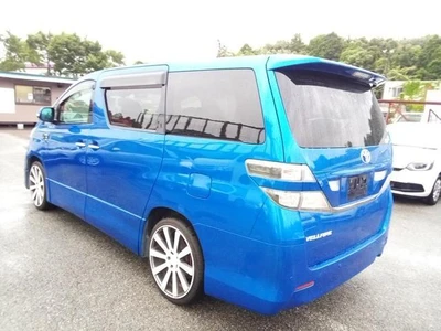 Toyota Vellfire 2008, kuva 2/13