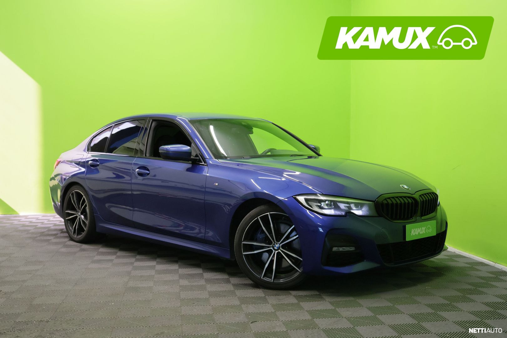 BMW 330