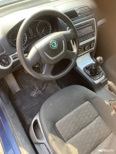 Skoda Octavia 2010, kuva 5/8