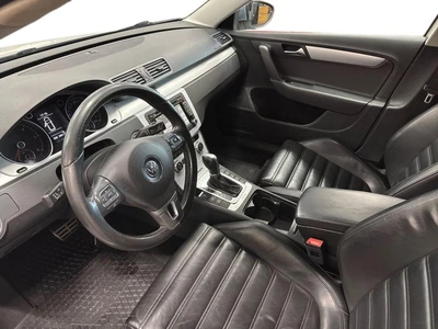 Volkswagen Passat 2012, photo 7/29