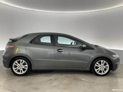 Honda Civic 1,8i Sport Facelift 5D 2011, photo 6/39