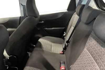 Toyota Yaris 2014, photo 7/10