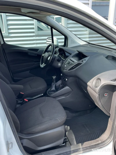 Ford Transit Courier 2016, photo 8/8