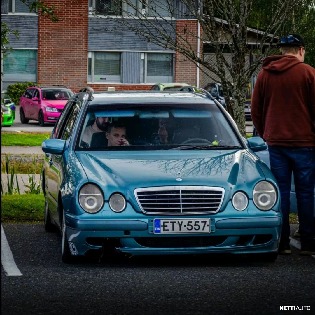 Mercedes-Benz E
