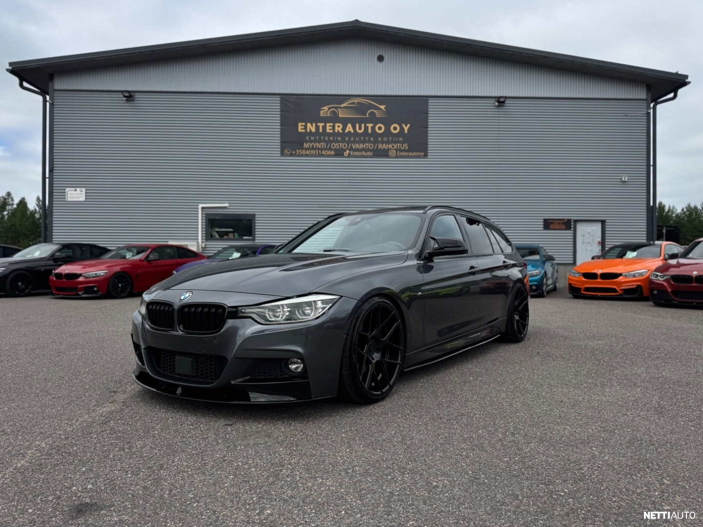 BMW 330