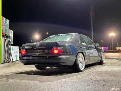 Mercedes-Benz CE 1988, kuva 2/10