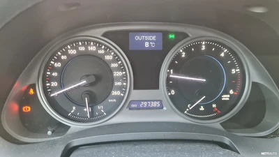 Lexus IS 2008, kuva 5/8