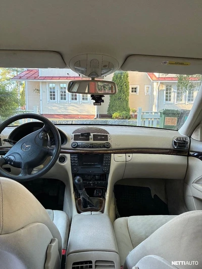 Mercedes-Benz E 200 2003, photo 5/5