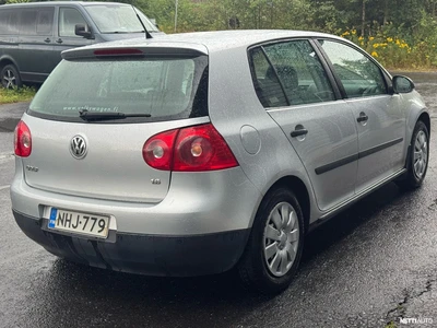 Volkswagen Golf Trendline 1,6 75 kW 4d 2007, kuva 5/11