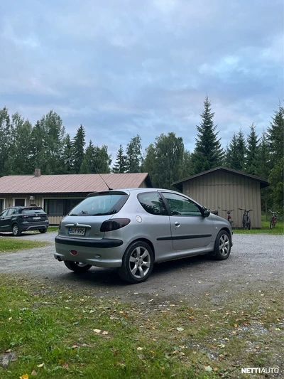 Peugeot 206 GTi 2,0 3d 2003, kuva 6/10