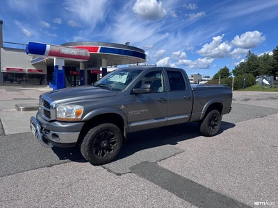 Dodge Ram 2500 2006, kuva 1/5
