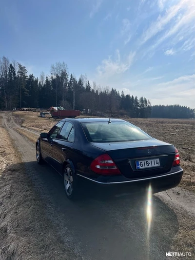 Mercedes-Benz E 220 CDI 2003, kuva 2/10
