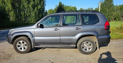 Toyota Land Cruiser 2005, kuva 7/10