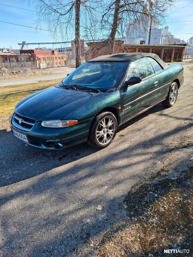 Chrysler Stratus