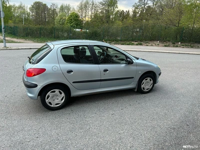 Peugeot 206 2003, photo 5/9