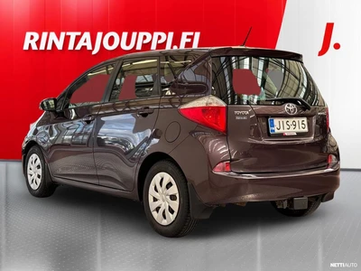 Toyota Verso-S 2013, photo 2/10