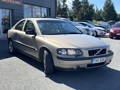 Volvo S60 2,4i 140hv Business man 2001, photo 2/5