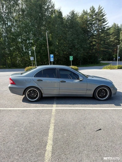 Mercedes-Benz C 220 2004, kuva 6/22