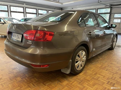 Volkswagen Jetta 2012, kuva 3/18