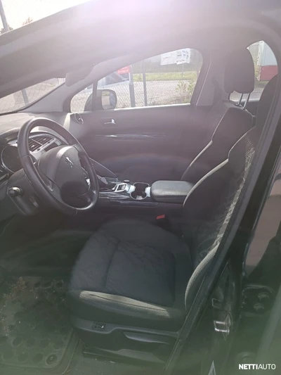 Peugeot 3008 Active Pack 120 VTi 2011, photo 4/6