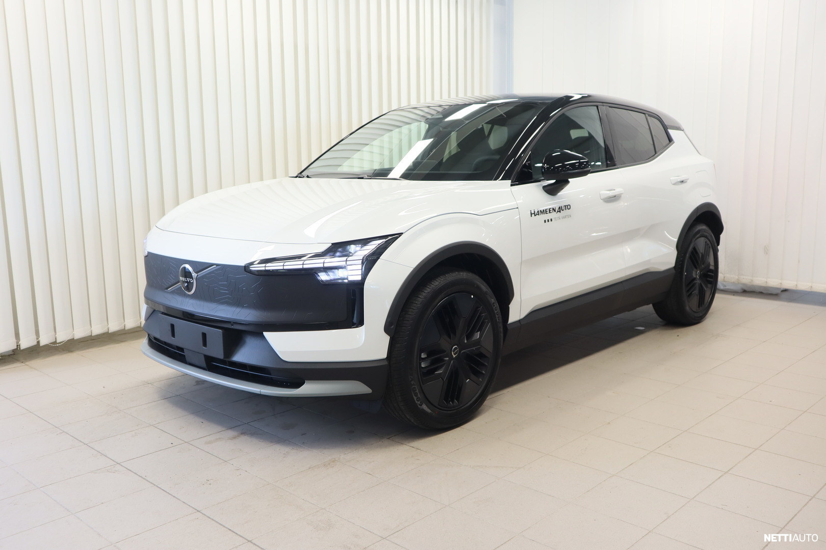 Volvo EX30 Cross Country