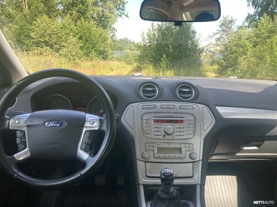 Ford Mondeo 2010, photo 7/16