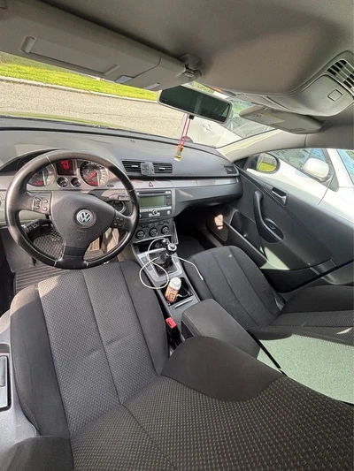 Volkswagen Passat 2009, kuva 3/5
