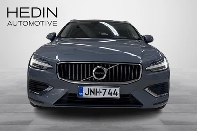 Volvo V60 2022, photo 5/30