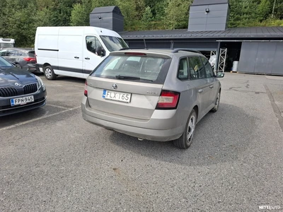 Skoda Fabia Combi 1,2 TSI 90 Ambition 2015, kuva 4/11