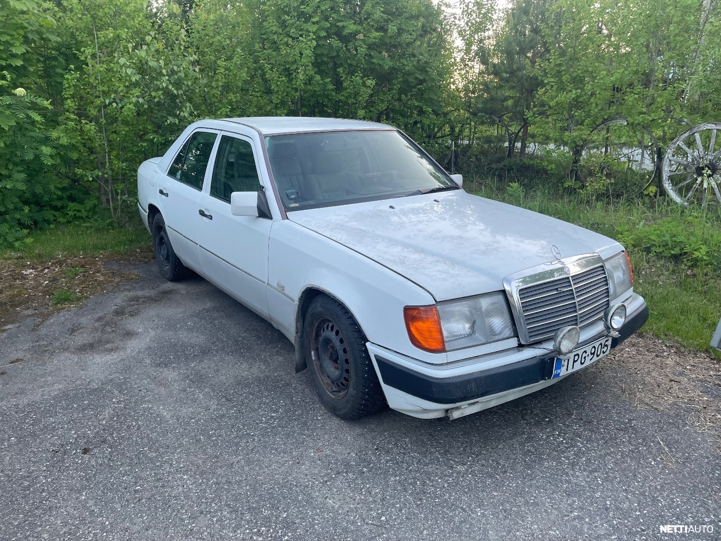 Mercedes-Benz 124