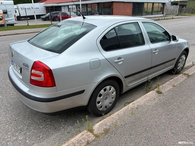 Skoda Octavia 1.6 FSI 2005, photo 3/19
