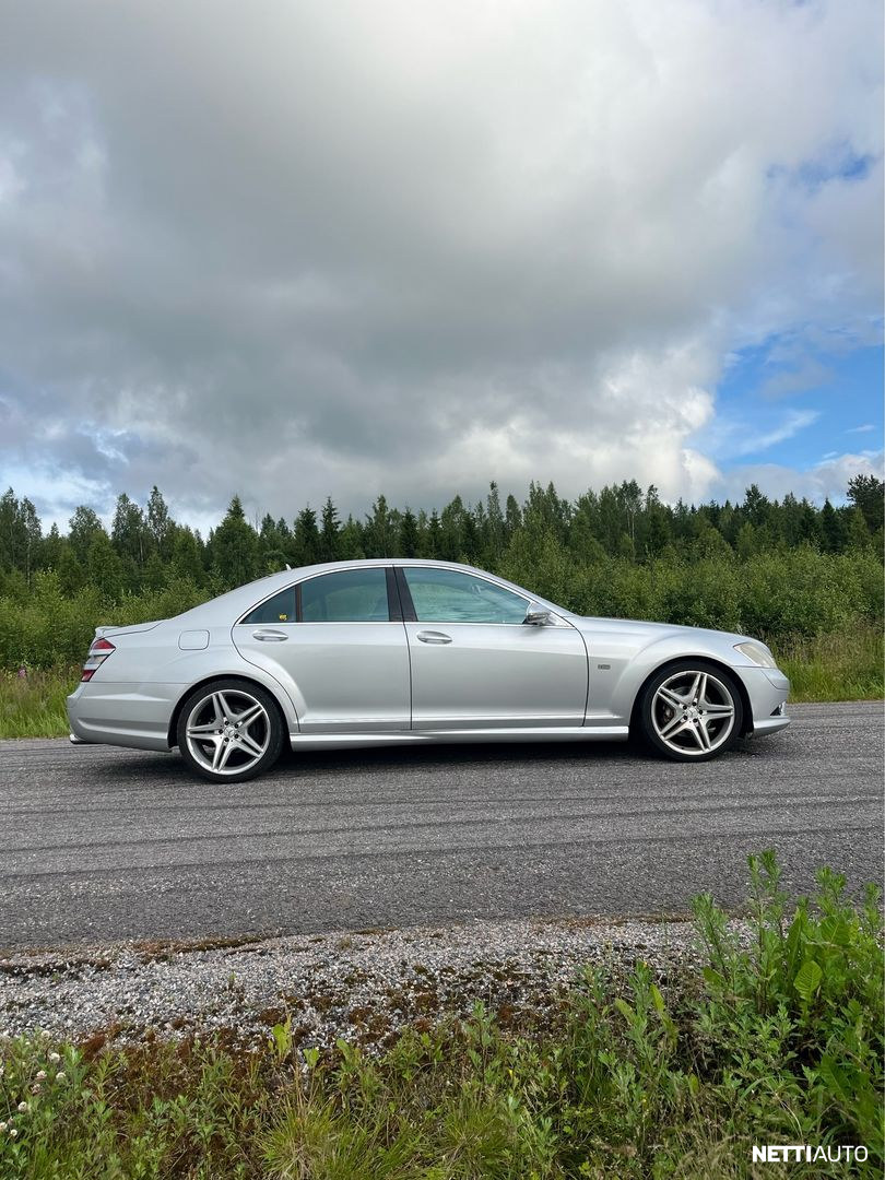Mercedes-Benz S