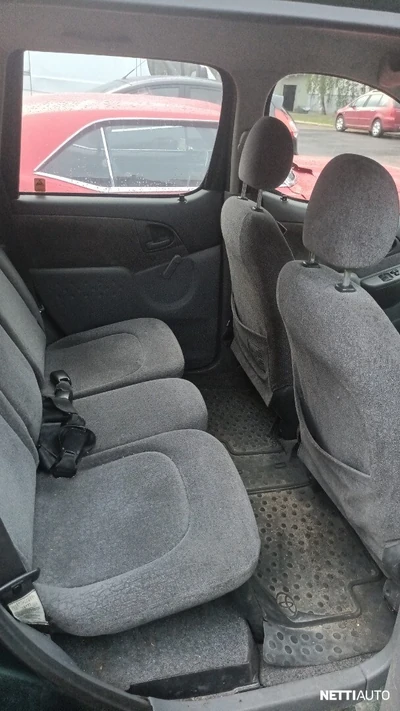 Toyota Yaris Verso 2002, photo 7/12