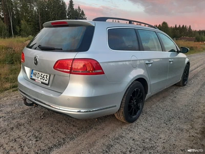 Volkswagen Passat 2012, kuva 3/4