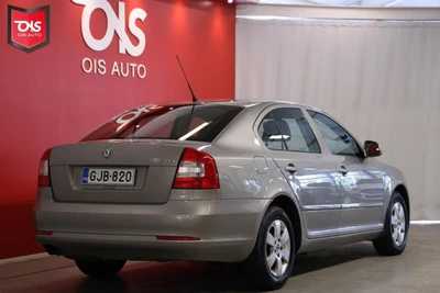 Skoda Octavia 2010, kuva 7/20