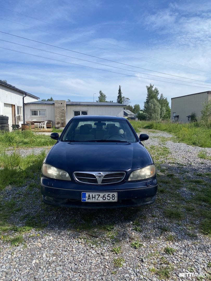 Nissan Maxima